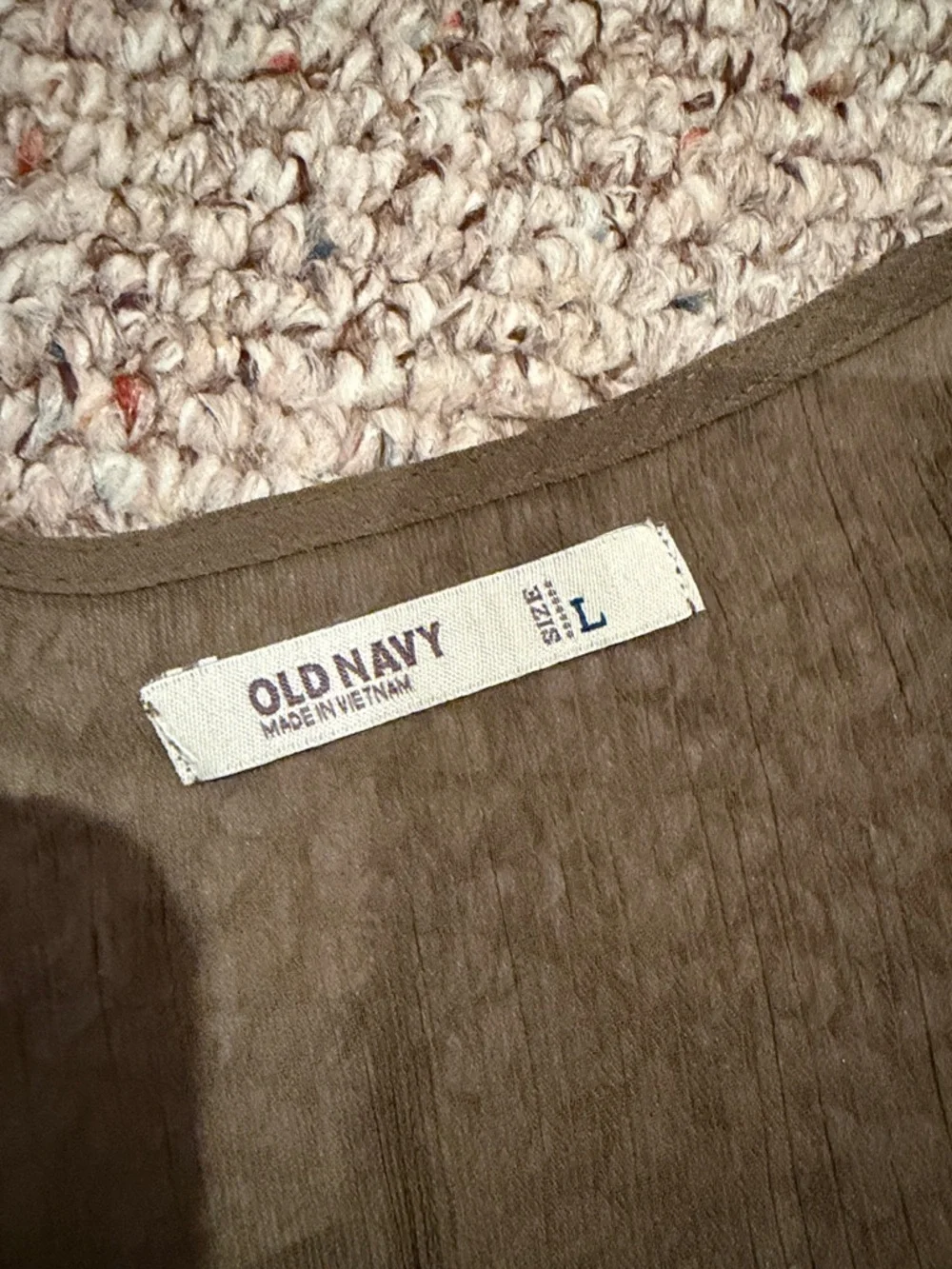 Old Navy Olive Layered-Hem Scoop Tank Top - Picture 4 of 6